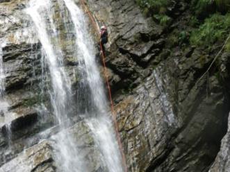 Canyoning nel comune di Claut nella forra di Casavento 